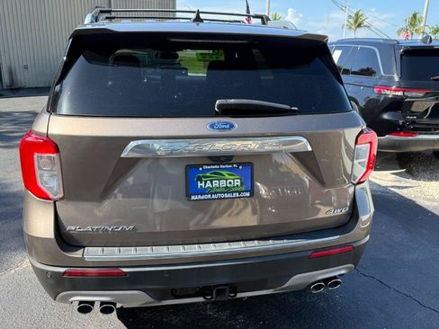 Used 2021 Ford Explorer Platinum w/ Equipment Group 601A AWD/4WD image 21