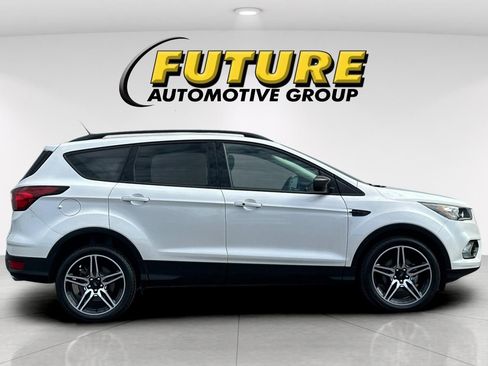 Certified 2019 Ford Escape SEL FWD image 2