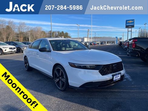 Used 2023 Honda Accord Sport image 1