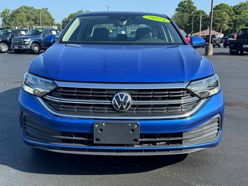 Used 2024 Volkswagen Jetta SE FWD image 33