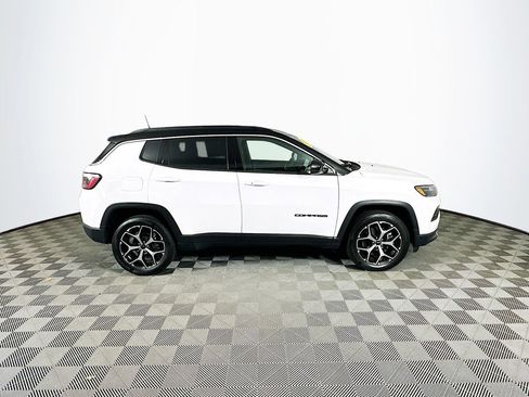 Certified 2025 Jeep Compass Limited AWD/4WD image 13