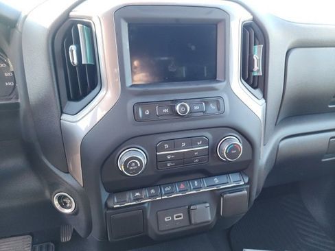 Used 2022 Chevrolet Silverado 1500 Custom Trail Boss image 10