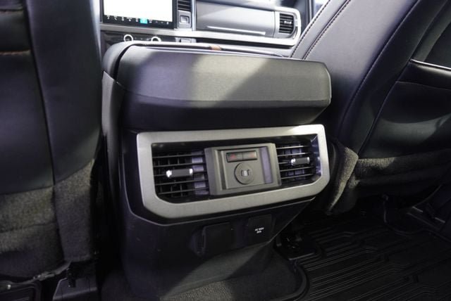 Used 2024 Ford F350 Platinum AWD/4WD image 26