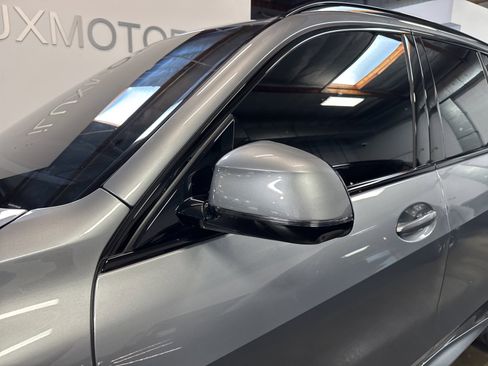 Used 2024 BMW X5 xDrive40i w/ M Sport Package image 6