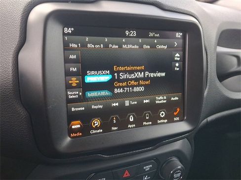 Used 2023 Jeep Renegade Latitude image 16