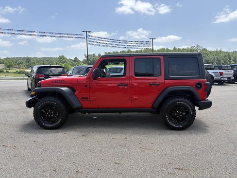 Used 2021 Jeep Wrangler Unlimited Sport AWD/4WD image 2