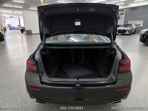 Used 2023 BMW 530i w/ Convenience Package RWD image 17