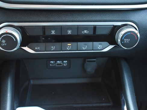 Used 2021 Nissan Altima 2.5 SV image 35