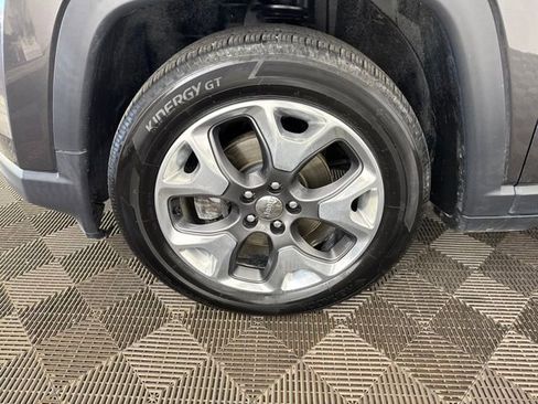 Used 2020 Jeep Compass Limited FWD image 28