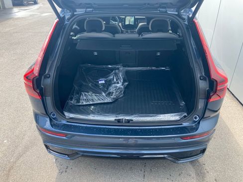 Certified 2026 Volvo XC60 B5 Plus w/ Climate Package image 19