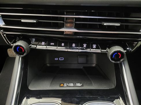 New 2026 Chevrolet Traverse LT w/ Driver Confidence Package image 33