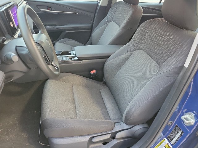 Used 2025 Toyota Camry LE FWD image 12
