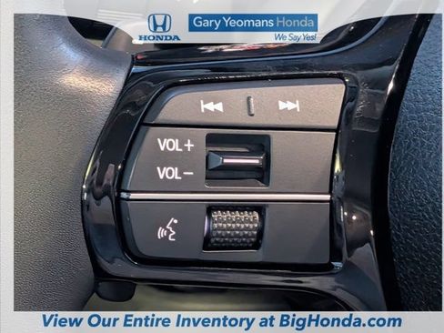 Certified 2025 Honda Pilot Elite image 30