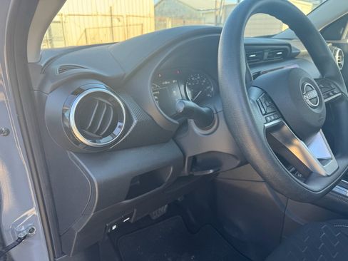 Used 2024 Nissan Kicks SV image 20