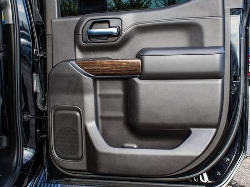 Used 2020 GMC Sierra 1500 Elevation w/ Elevation Value Package image 12