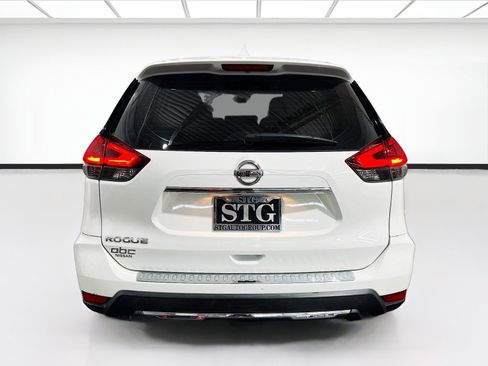 Used 2020 Nissan Rogue S FWD image 5