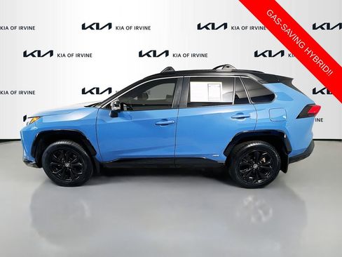 Used 2022 Toyota RAV4 XSE AWD/4WD image 4