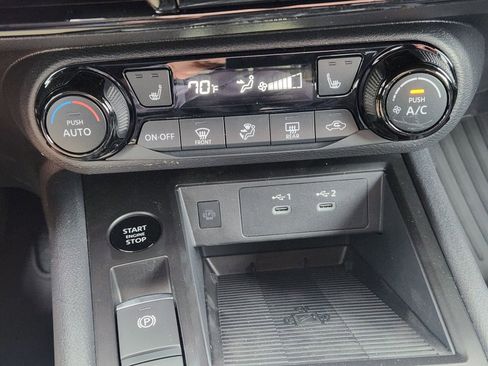 New 2026 Nissan Kicks SV image 18