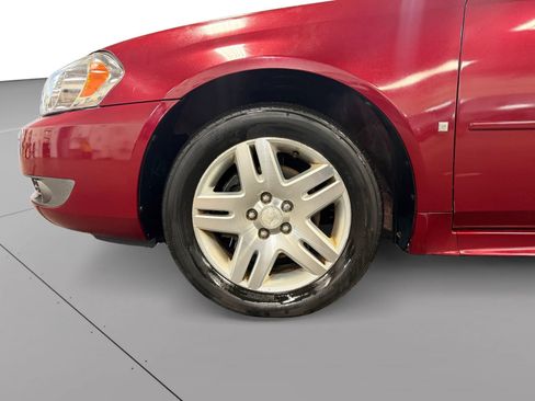 Used 2009 Chevrolet Impala LT FWD image 12