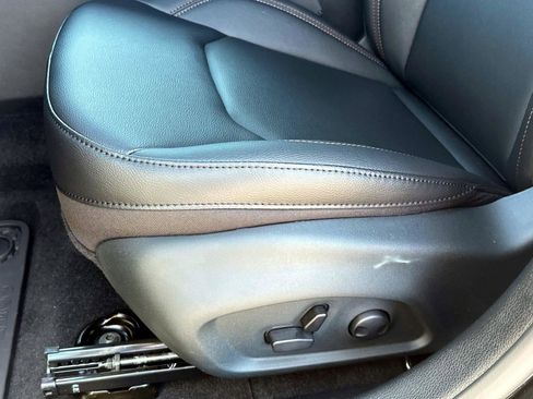 New 2024 Jeep Compass Latitude w/ Sun and Sound Group image 22