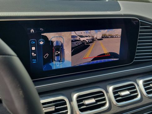 New 2026 Mercedes-Benz GLS 450 4MATIC image 35