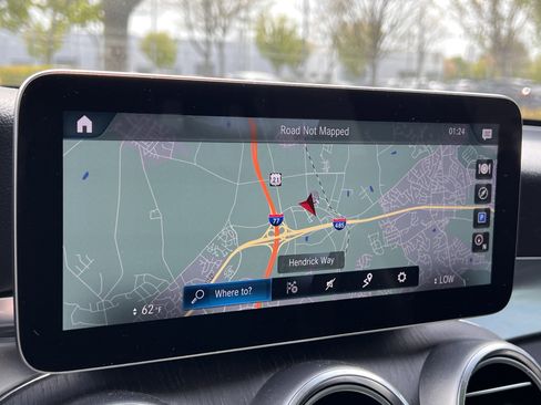 Certified 2020 Mercedes-Benz GLC 300 4MATIC image 24