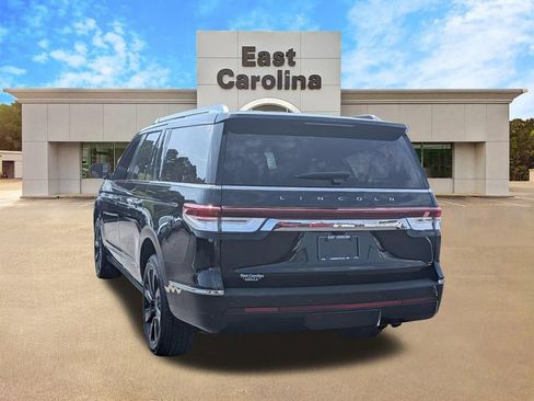 Used 2022 Lincoln Navigator L Reserve w/ Monochromatic Package AWD/4WD image 5