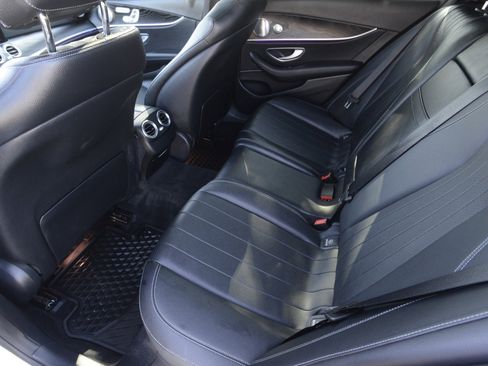 Used 2017 Mercedes-Benz E 300 image 10