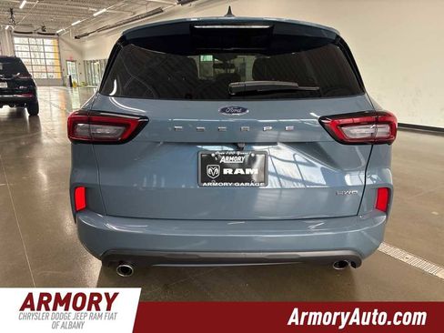 Used 2024 Ford Escape ST-Line image 5