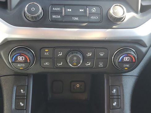 Used 2018 GMC Acadia SLT image 24