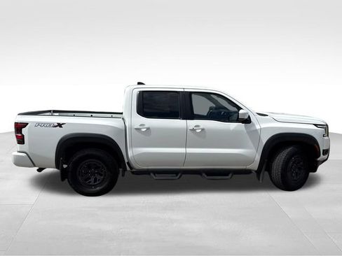 Certified 2025 Nissan Frontier Pro-X RWD image 9