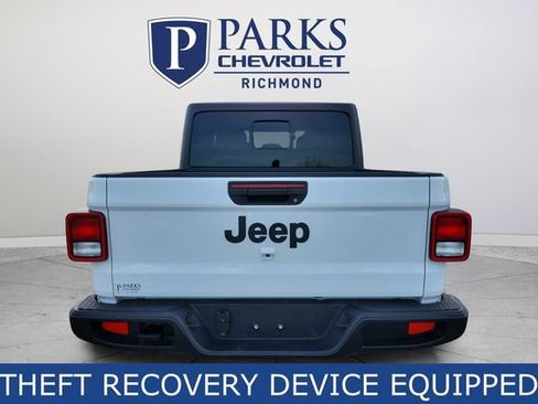 Used 2025 Jeep Gladiator Sport image 7