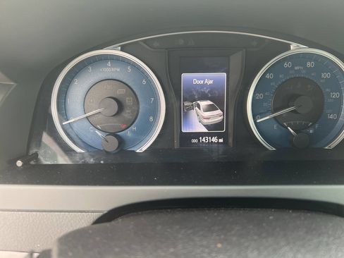 Used 2016 Toyota Camry LE FWD image 8