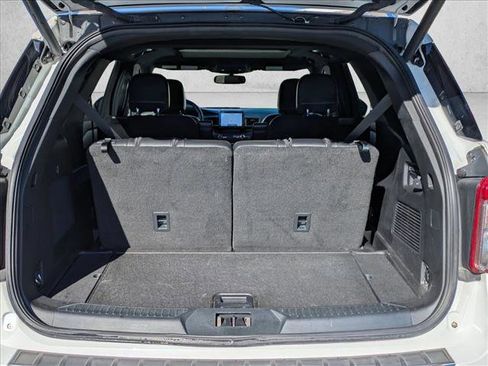 Used 2020 Ford Explorer Limited w/ Class III Trailer Tow Package image 6