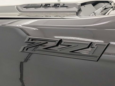 Used 2025 Chevrolet Silverado 3500 LT w/ Trail Boss Package AWD/4WD image 12