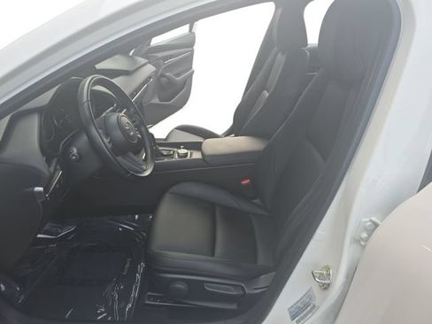 Used 2023 MAZDA MAZDA3 s FWD image 9
