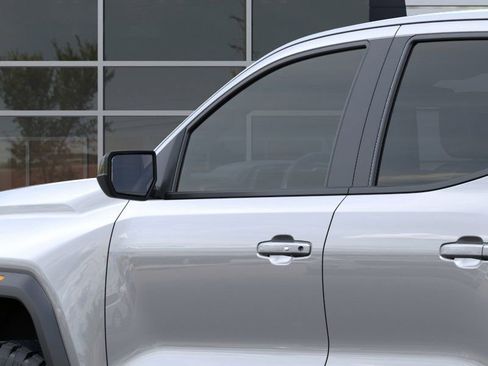 New 2026 GMC Canyon Elevation image 12