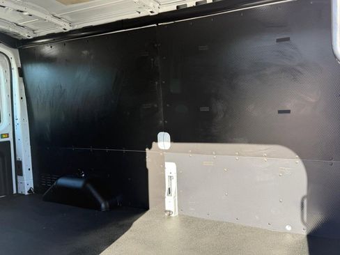 Used 2020 Ford Transit 250 Medium Roof w/ Load Area Protection Package image 21