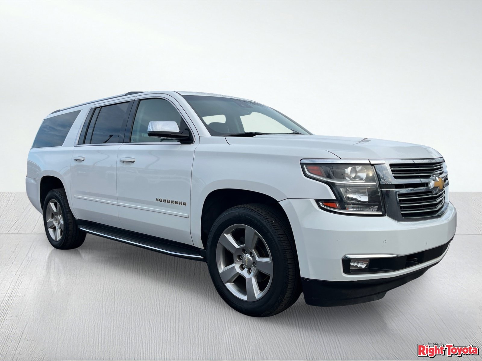 Used 2018 Chevrolet Suburban Premier RWD image 8