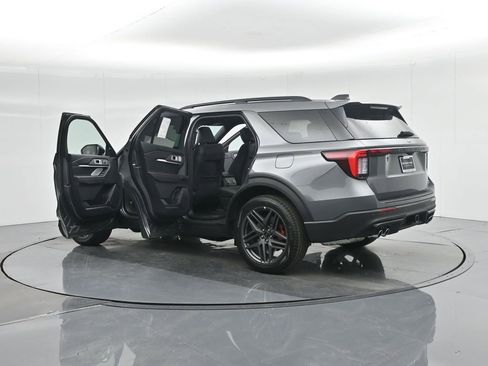 New 2026 Ford Explorer ST AWD/4WD image 36