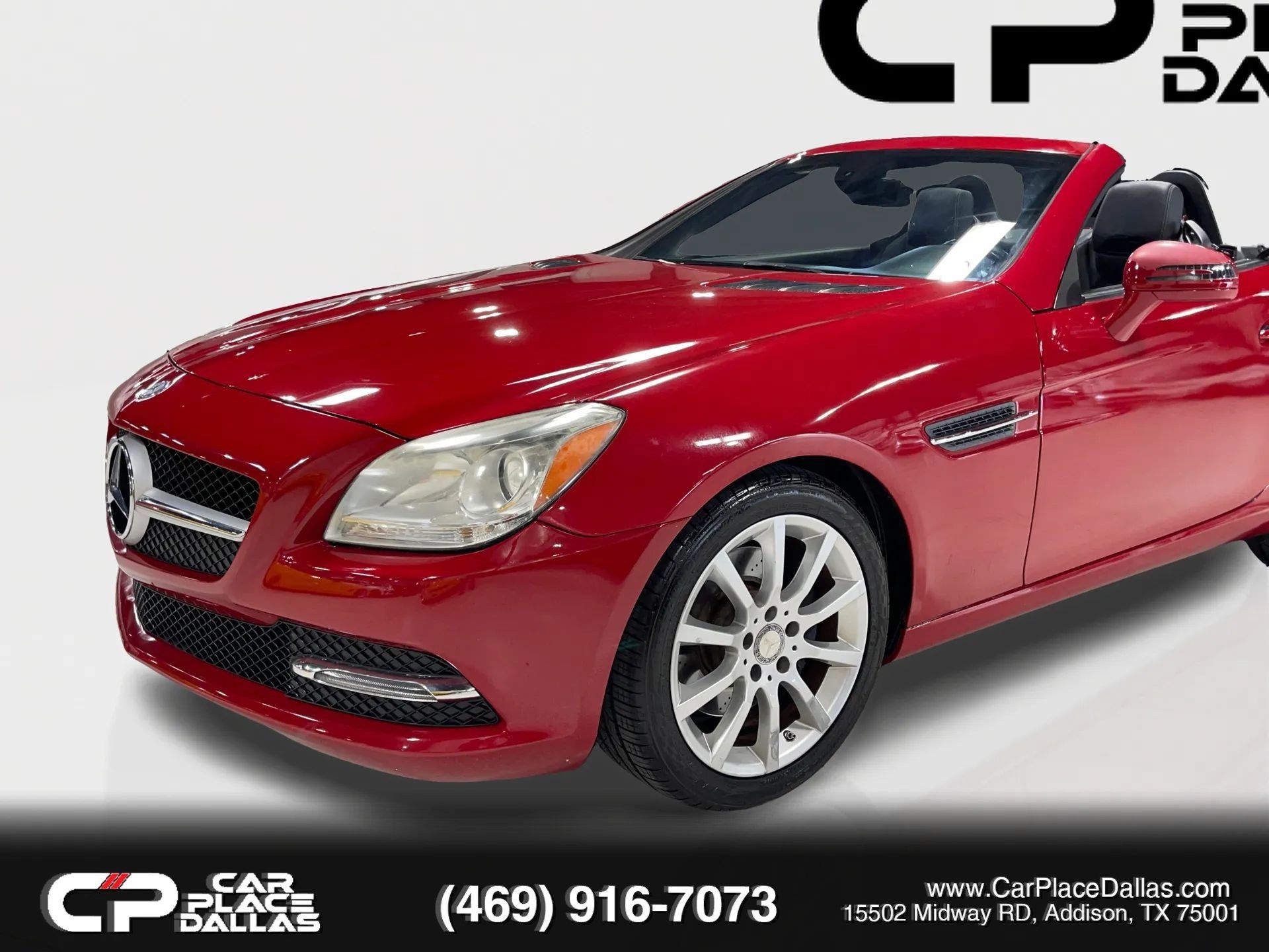 Used 2016 Mercedes-Benz SLK 300 w/ Premium 1 Package image 4
