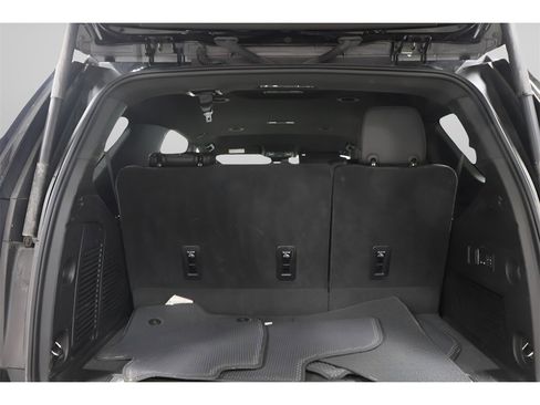 Used 2025 GMC Yukon Denali image 27