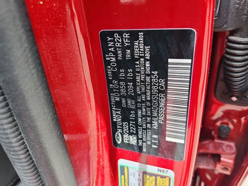 Certified 2025 Hyundai Elantra Sport FWD image 22