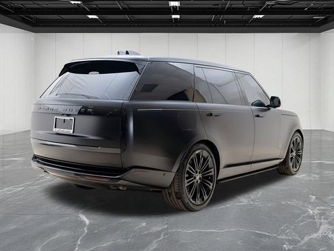 Used 2025 Land Rover Range Rover Long Wheelbase Autobiography AWD/4WD image 9