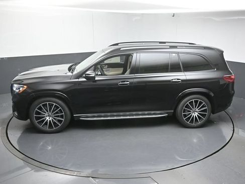 Used 2026 Mercedes-Benz GLS 450 4MATIC image 46