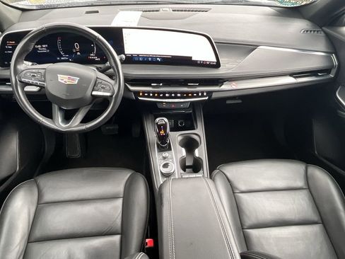 Used 2024 Cadillac XT4 Premium Luxury image 12