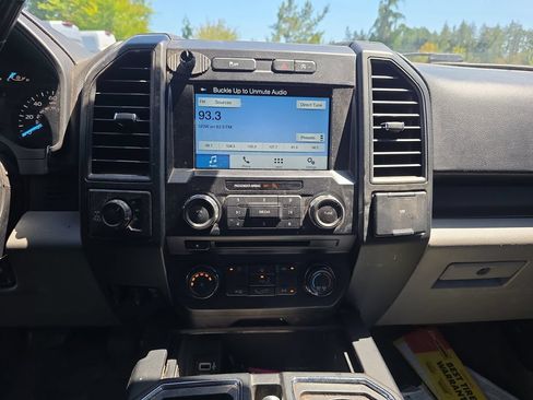 Used 2018 Ford F150 XL w/ Equipment Group 101A Mid AWD/4WD image 24