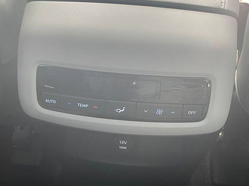 Used 2025 Hyundai Palisade SEL FWD image 23
