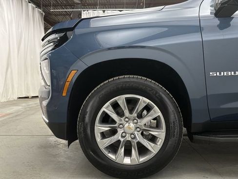 New 2026 Chevrolet Suburban Premier image 21
