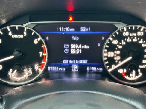 Used 2022 Nissan Altima 2.5 SR image 11